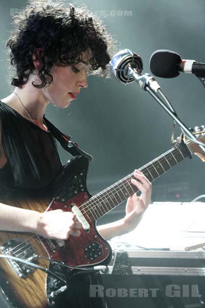 ST VINCENT - 2009-04-26 - PARIS - La Maroquinerie - 